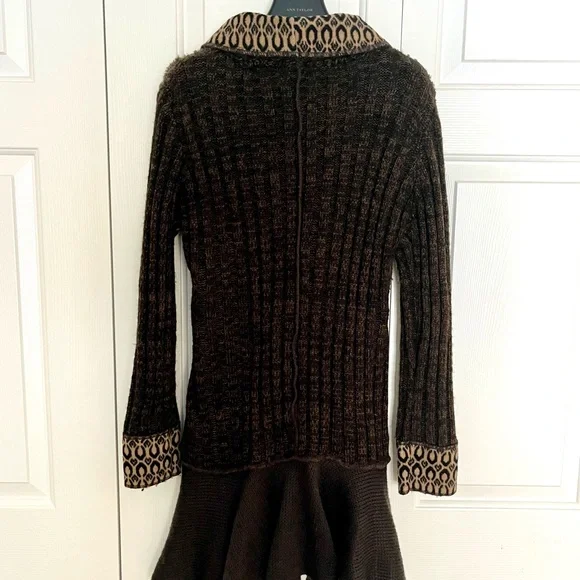 Long cardigan. - Picture 7 of 9